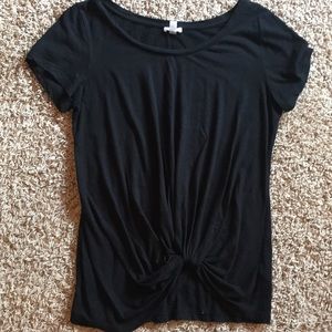 BP twist front tee in small